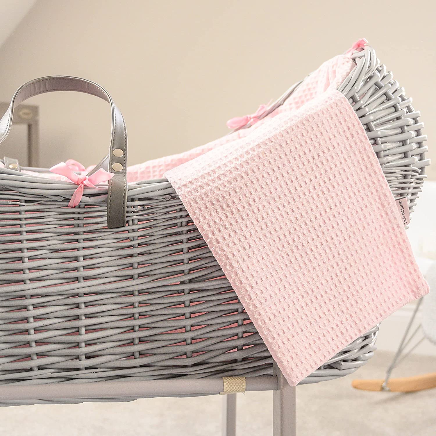 Clair de Lune Waffle Grey Wicker Noah Pod, Pink