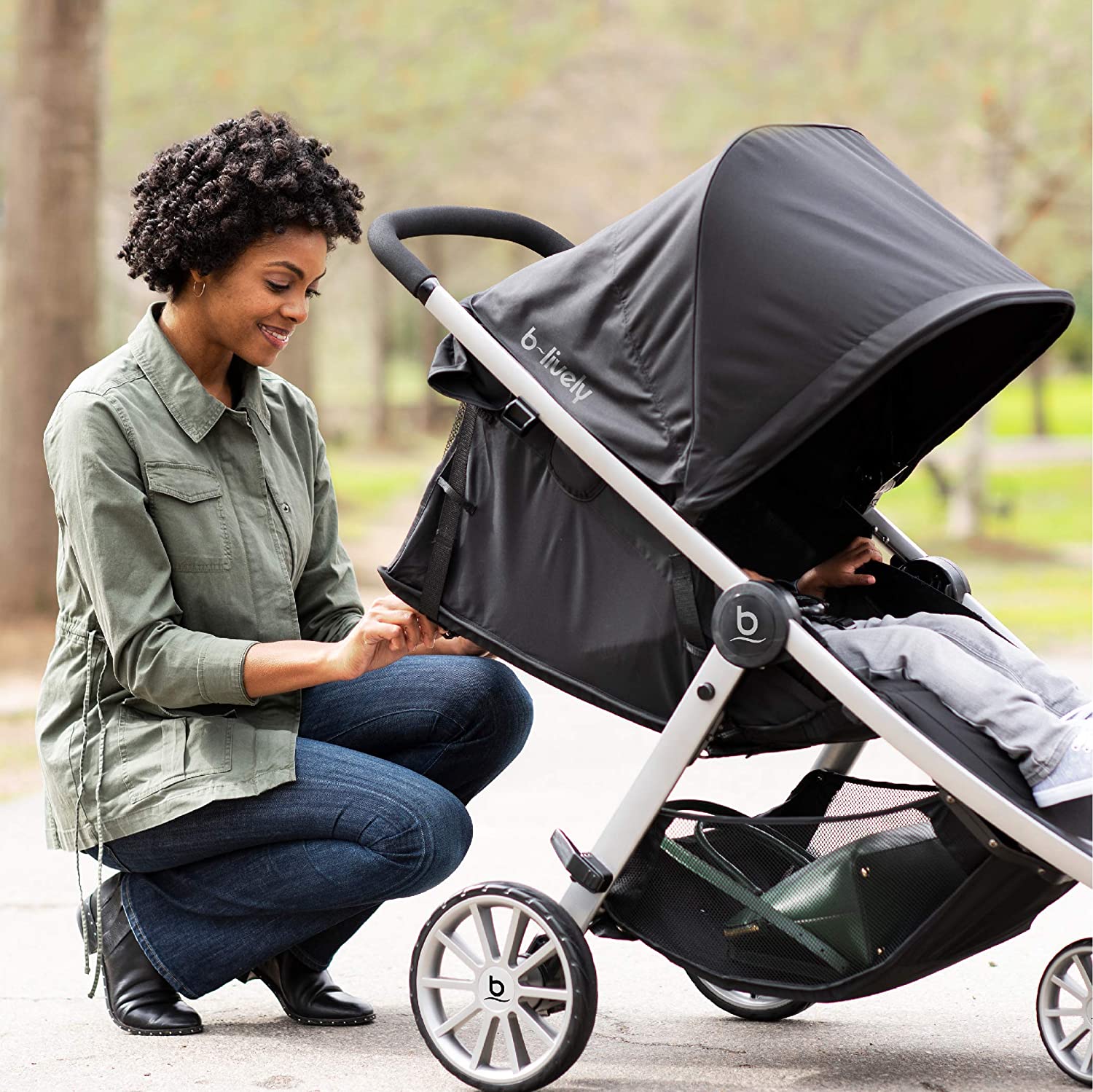 Britax B-Lively Lightweight Stroller, Raven - One Hand Fold, Large UV50+ Canopy, All Wheel Suspensio