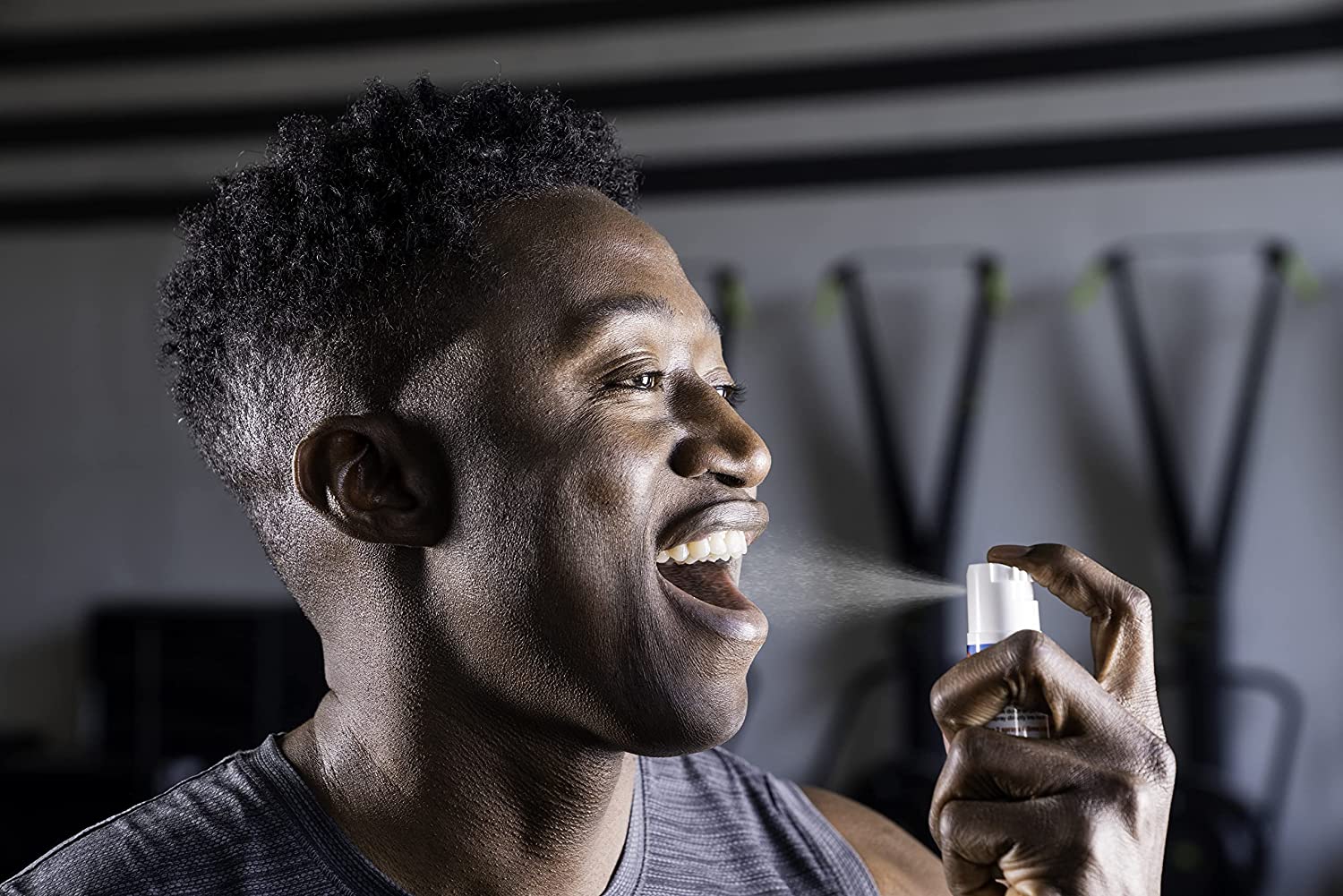 Nyloxin Pain Relief Oral Spray Pain Reliever for Relieving Arthritis, Muscle, and Joint Pain (1 Oz)