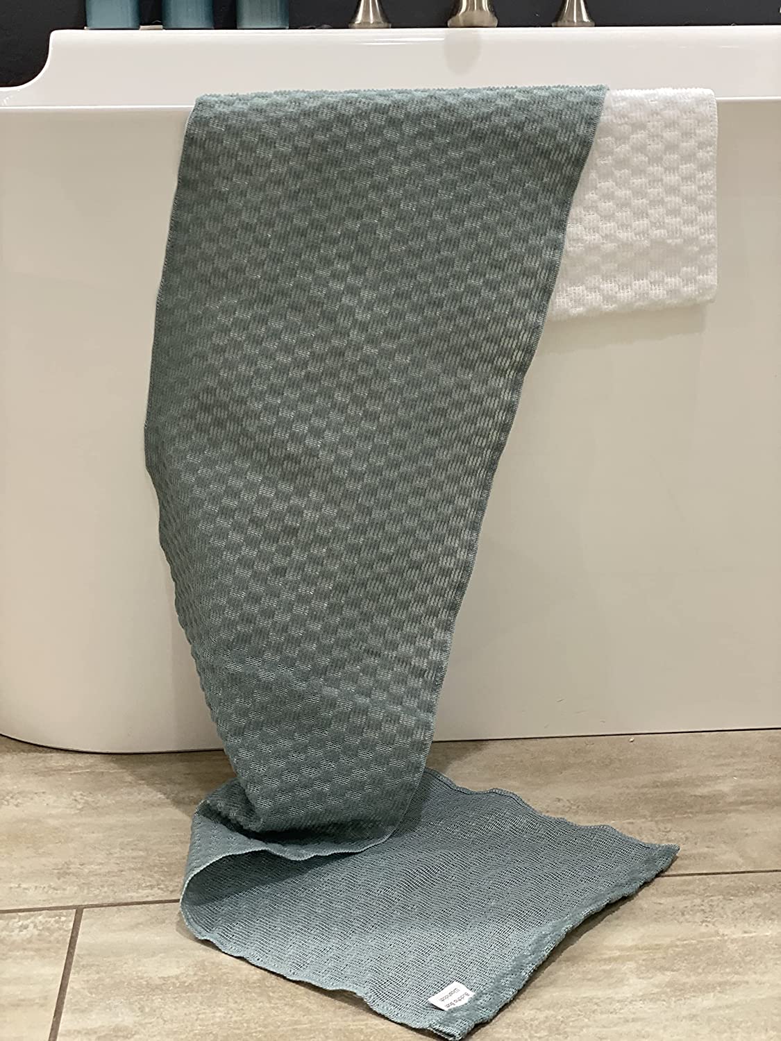 NEW 2-PACK - Buddha Bath Extra Long Exfoliating Shower Towel Washcloth Face and Body (MEDIUM EXFOLIA