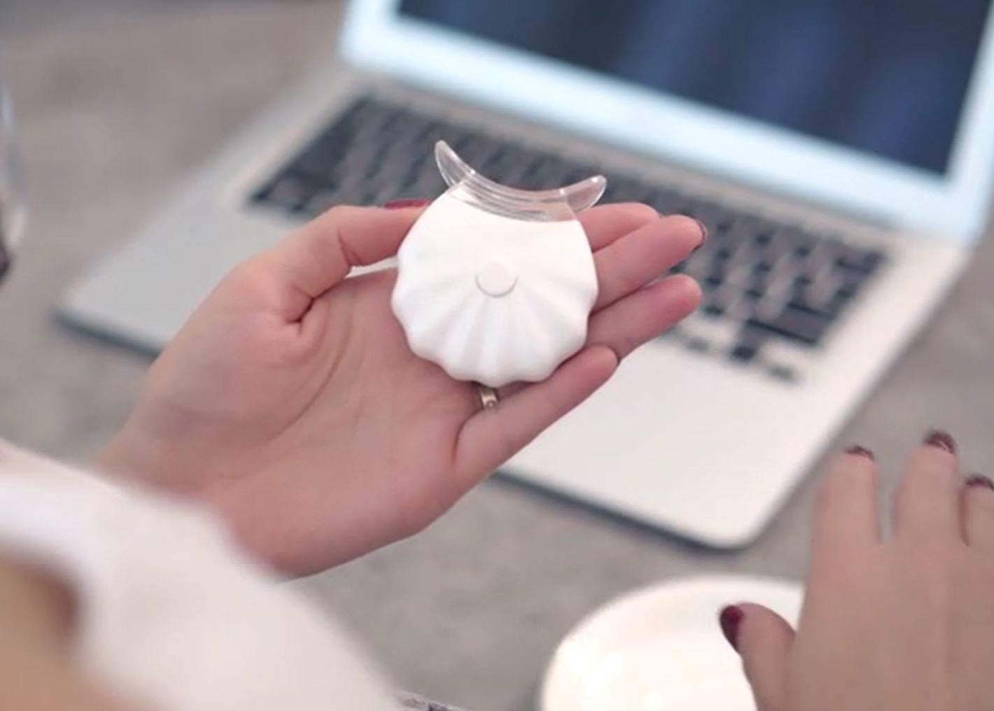 Cool Teeth Whitening Kit with LED Light 35% Carbamide Peroxide Teeth Whitening Products (3) Gel Syri