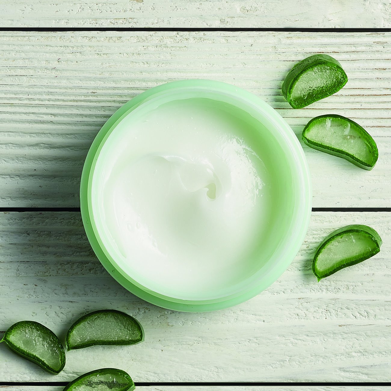 The Body Shop Aloe Soothing Day Cream Regular, 1.7 Ounce (Packaging May Vary)