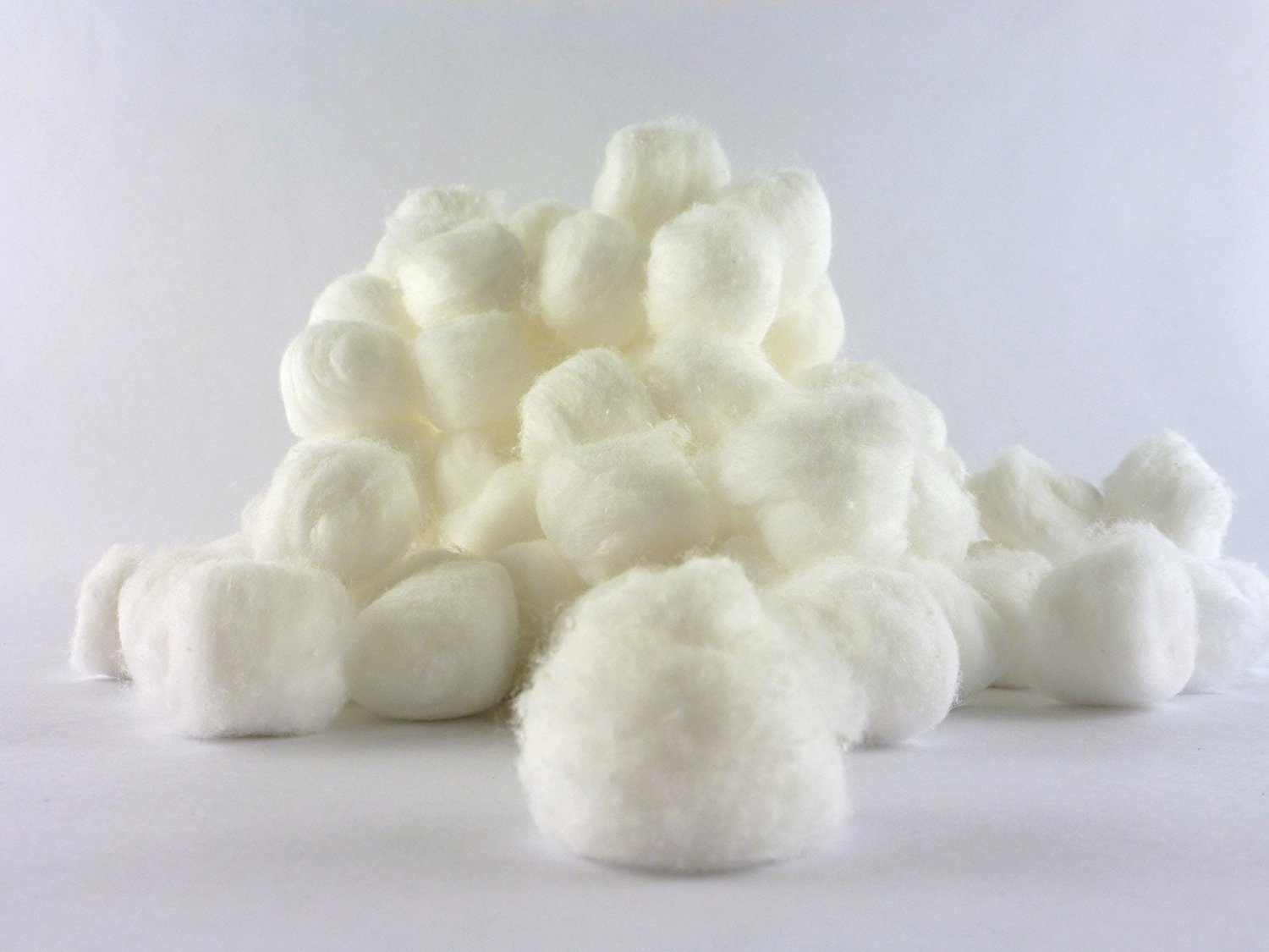 Perfect Stix Cotton Balls L-200 Cotton Balls, Large (Pack of 200)