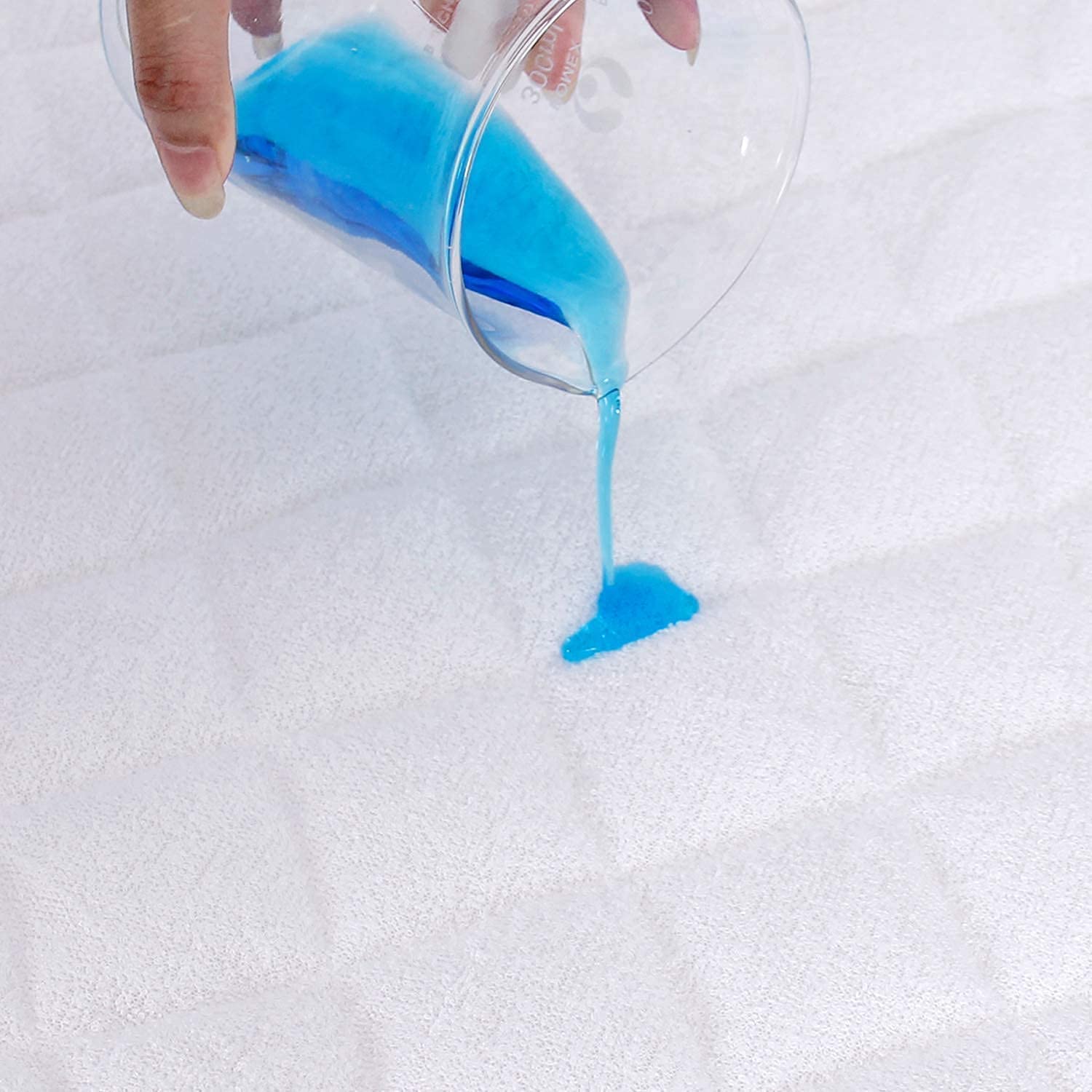 Biloban Waterproof Mattress Protector, Quilted Mattress Cover and 100% Jersey Knit Cotton Bassinet S