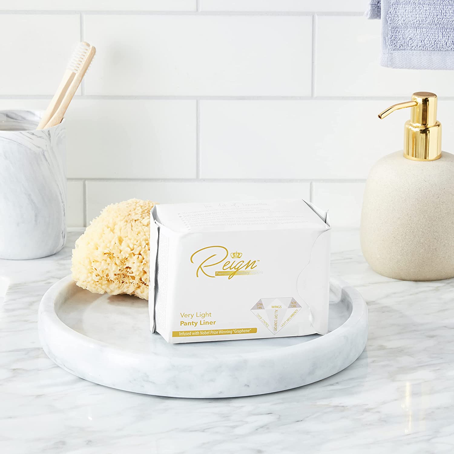 Reign Premium Panty Liners with Wings Very Light