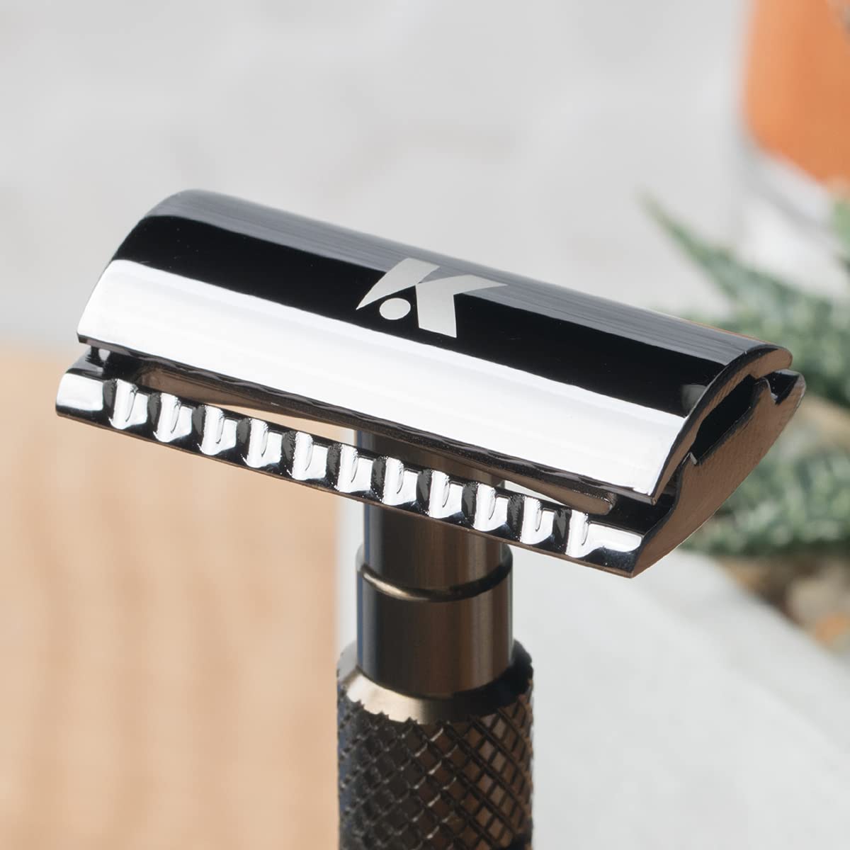 Safety Razor Luxurious,Razor Shaved Head, Safety Razor For Skinhead (Titanium)