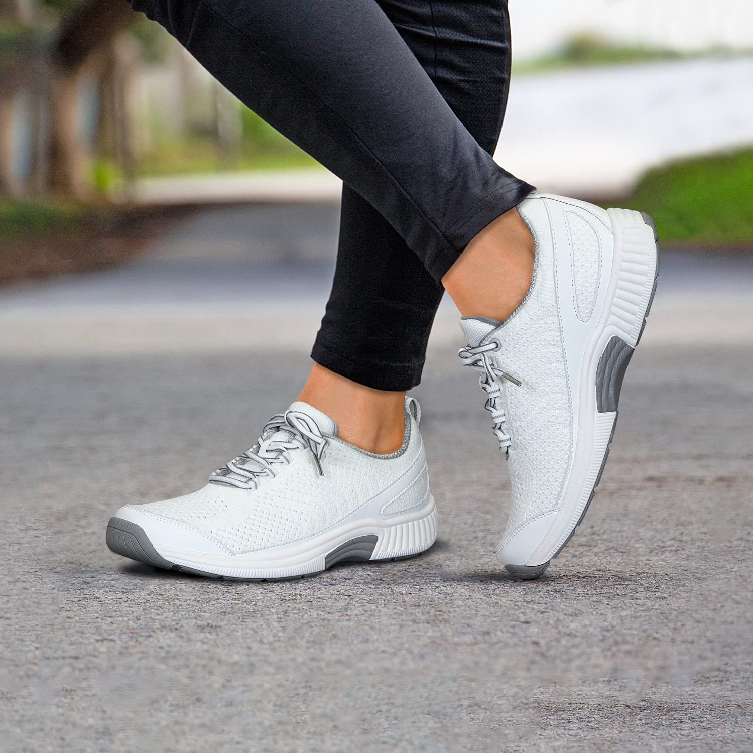 Orthofeet Ideal for Plantar Fasciitis, Foot and Heel Pain Relief. Extended Widths. Orthopedic Walkin