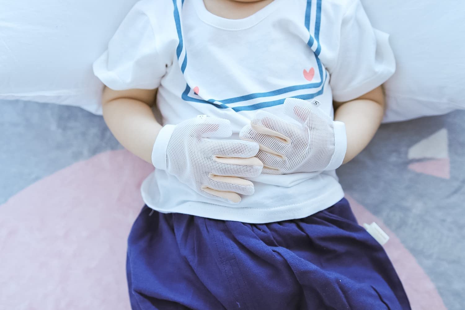 Baby Stop Thumb Sucking Kids Finger Guard Stop Infant Finger Sucking No Scratch Thumb and Fingers Su