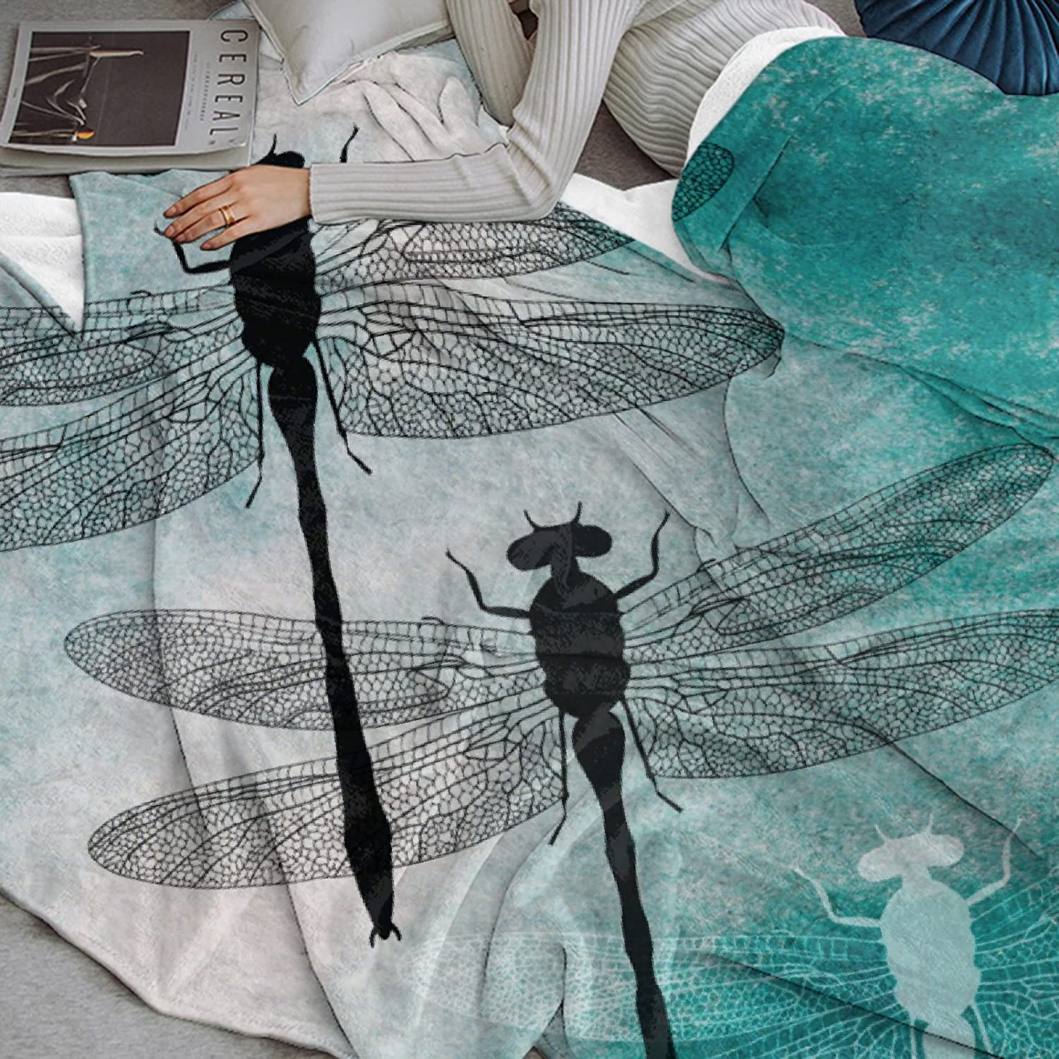 Ink Dtyle Dragonfly Fleece Throw Blanket No-Shedding Soft, Warm & Lightweight Perfect for Bed Sofa C