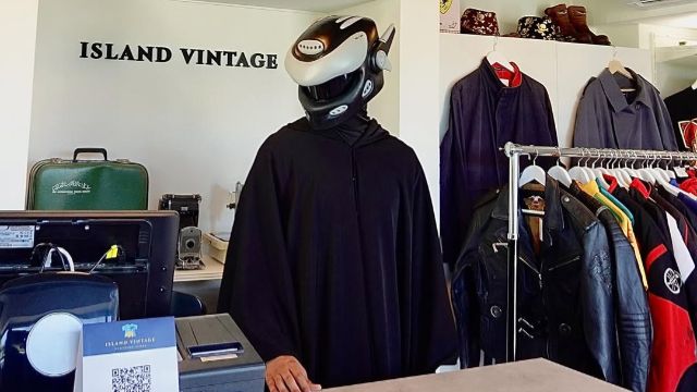 20% OFF on all purchases discount at Island Vintage Clothing Store